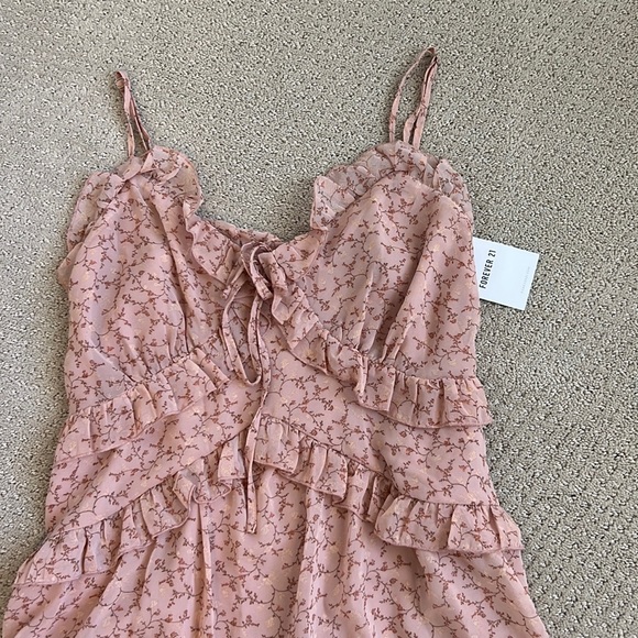 NWT Forever 21 Dress - Picture 2 of 4